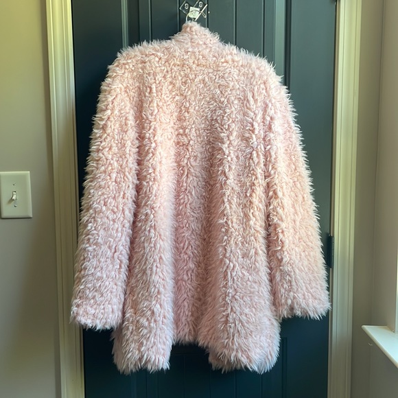 JustFab Fuzzy Pink Women’s Jacket/Coat Size Large - Picture 2 of 9